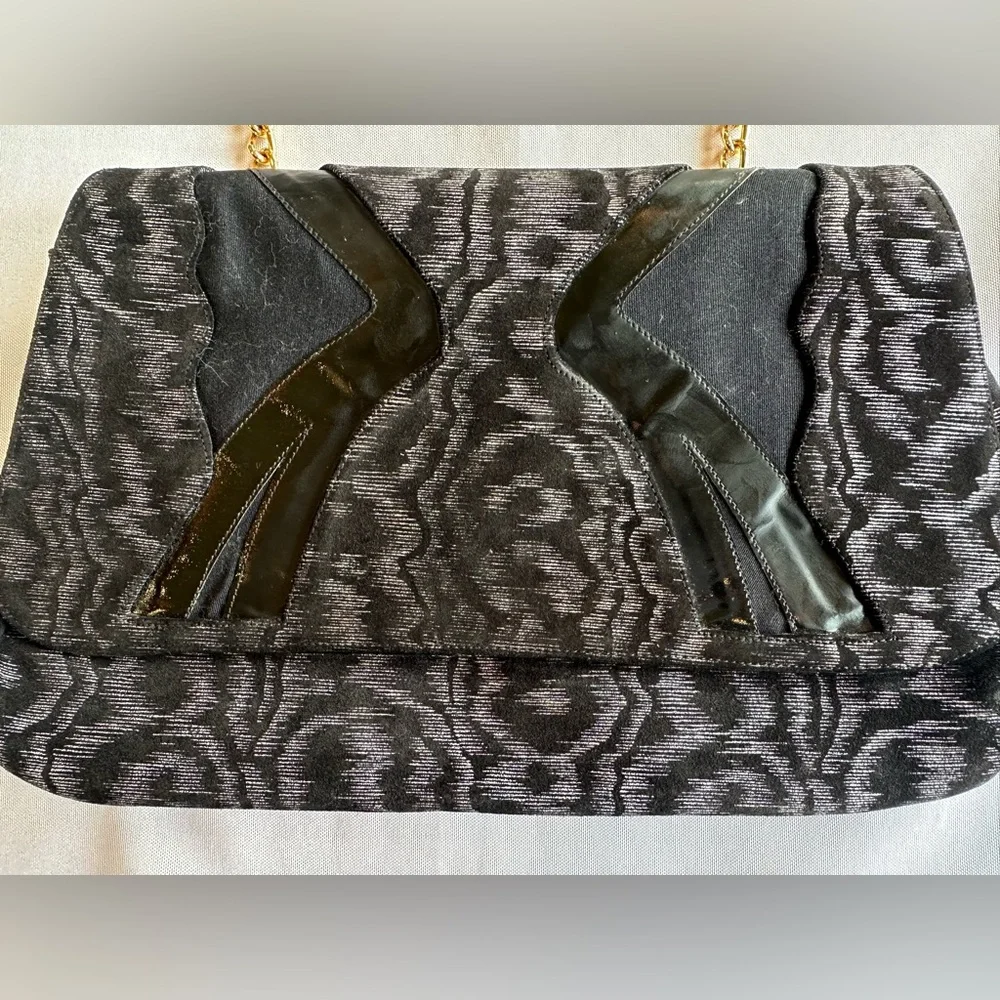 Vintage Annere Elegant Black Purse with Gold Chain Made in Venezuela